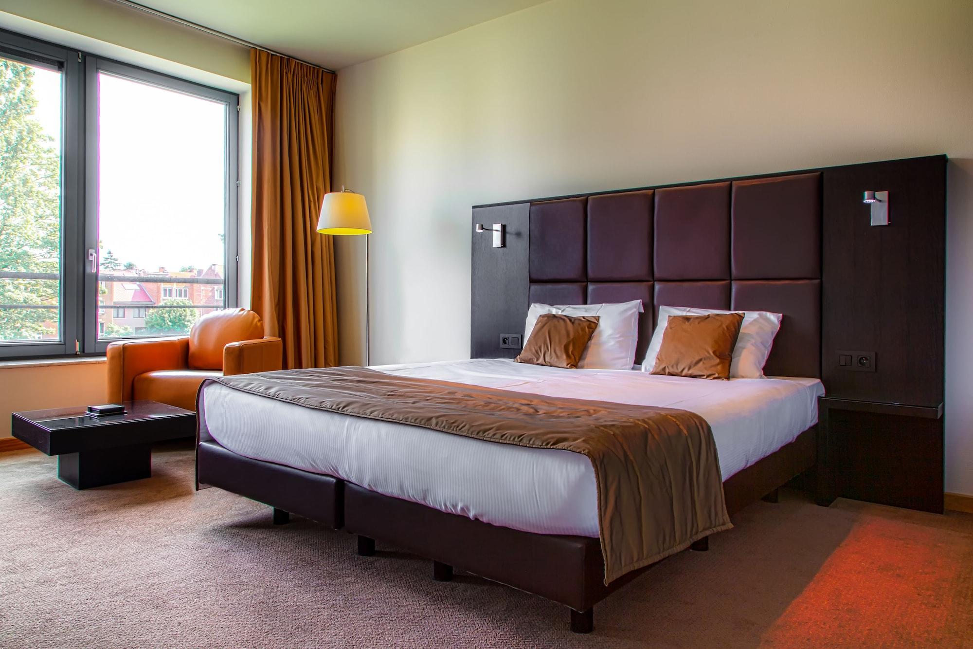เดียม็อง สวีท บรัสเซลส์ อียู Aparthotel Etterbeek ภายนอก รูปภาพ