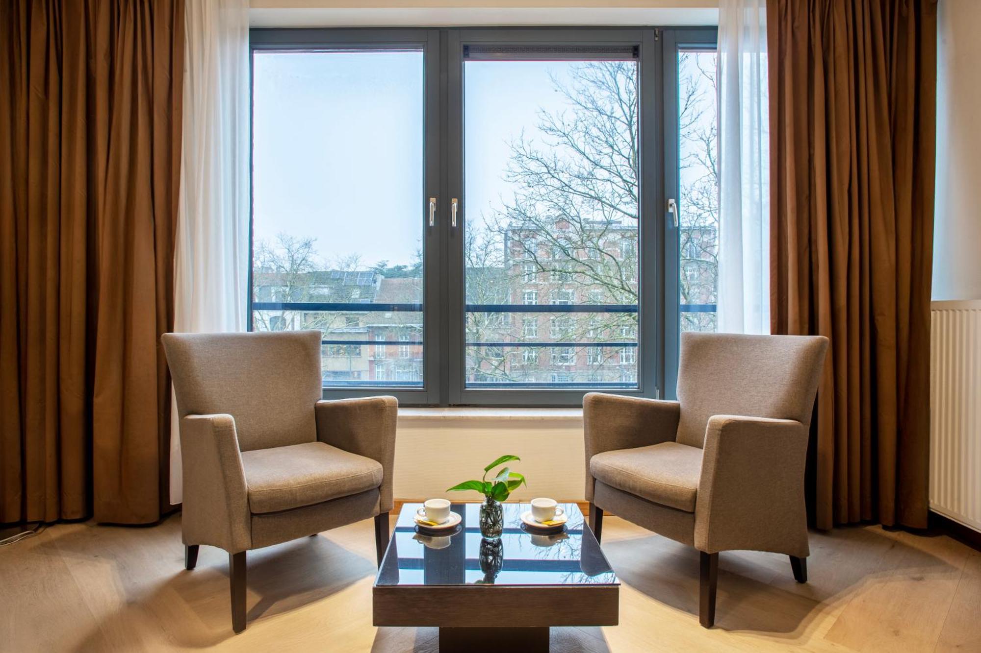 เดียม็อง สวีท บรัสเซลส์ อียู Aparthotel Etterbeek ภายนอก รูปภาพ