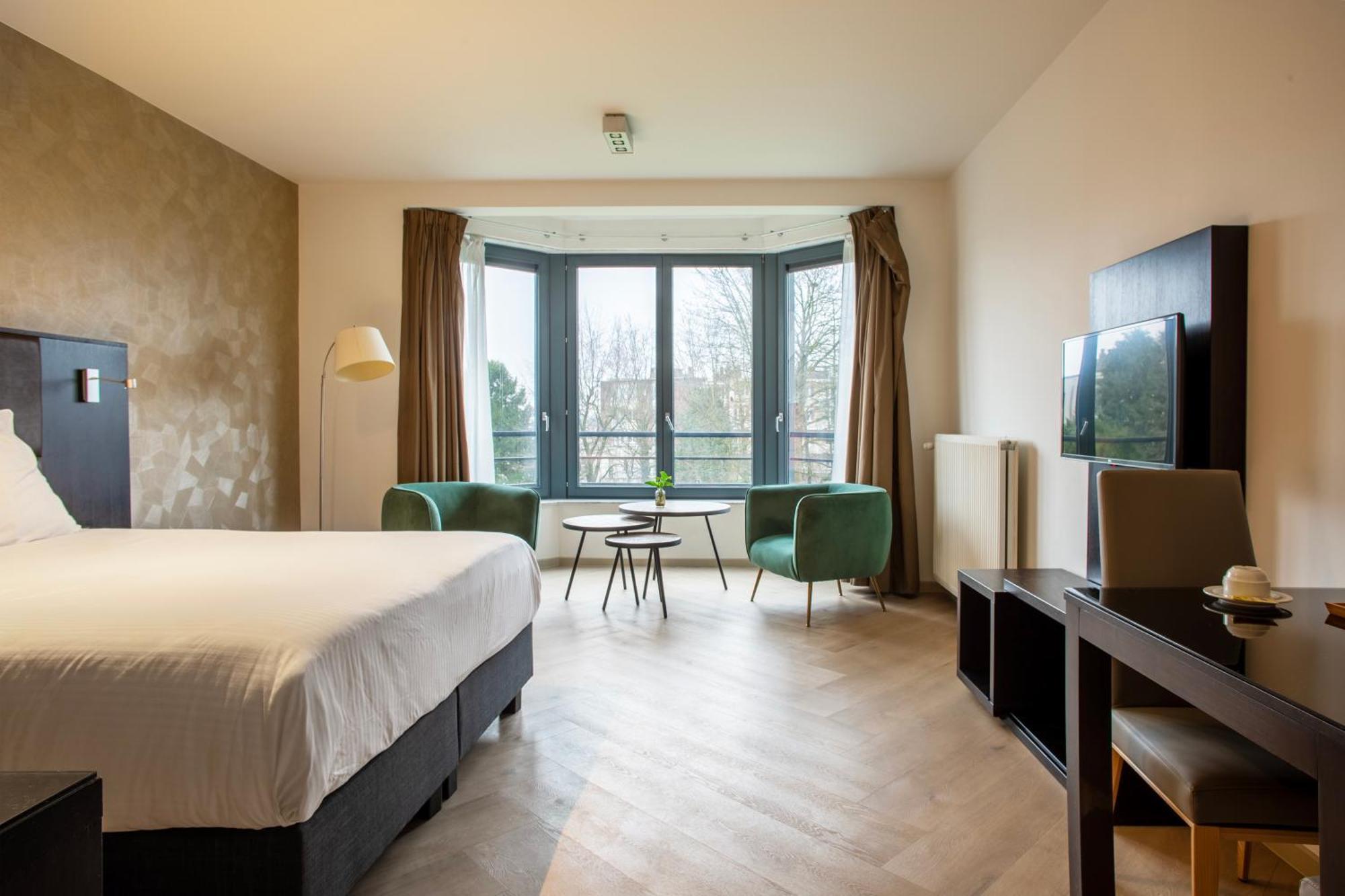 เดียม็อง สวีท บรัสเซลส์ อียู Aparthotel Etterbeek ภายนอก รูปภาพ