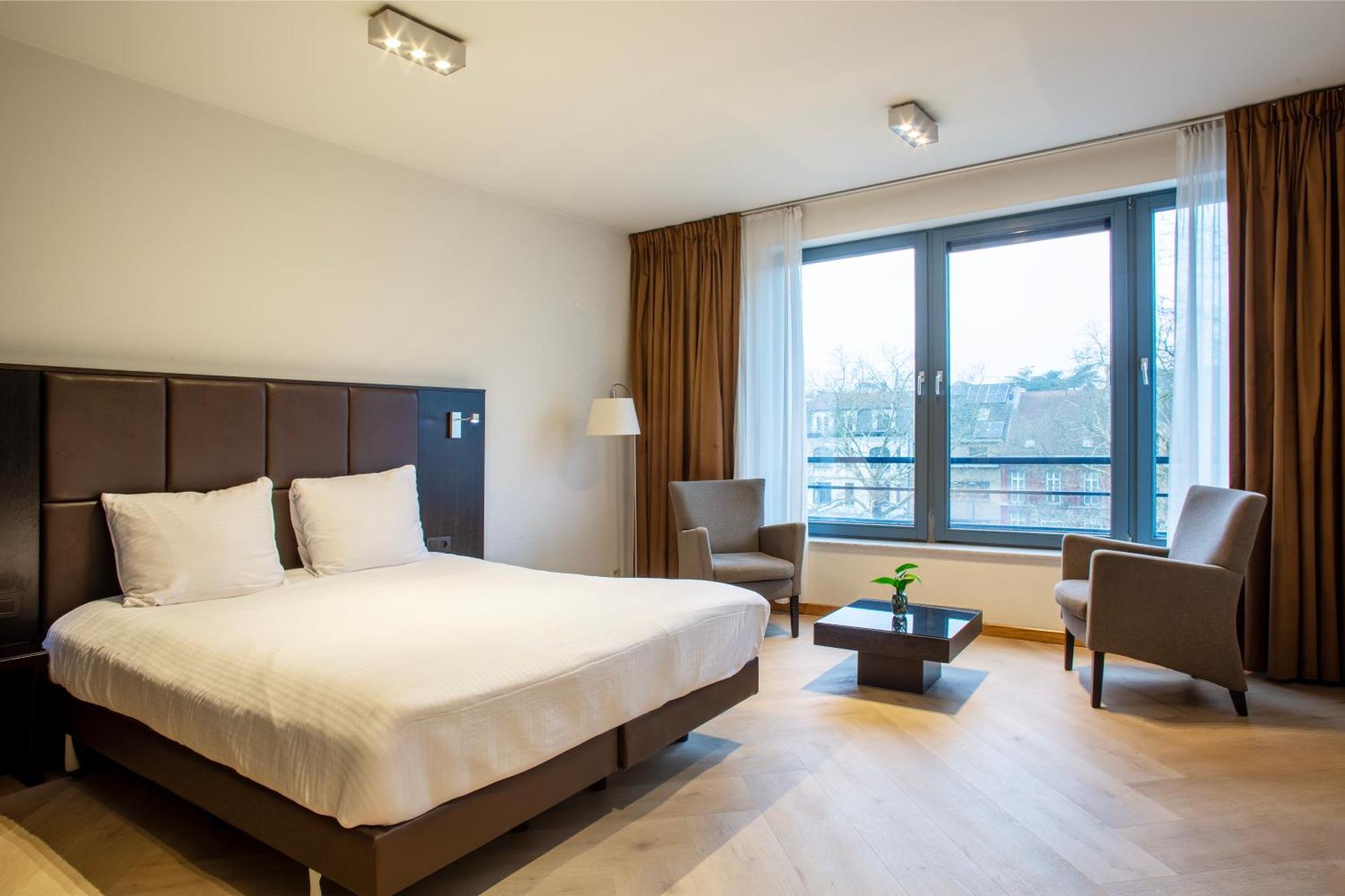 เดียม็อง สวีท บรัสเซลส์ อียู Aparthotel Etterbeek ภายนอก รูปภาพ
