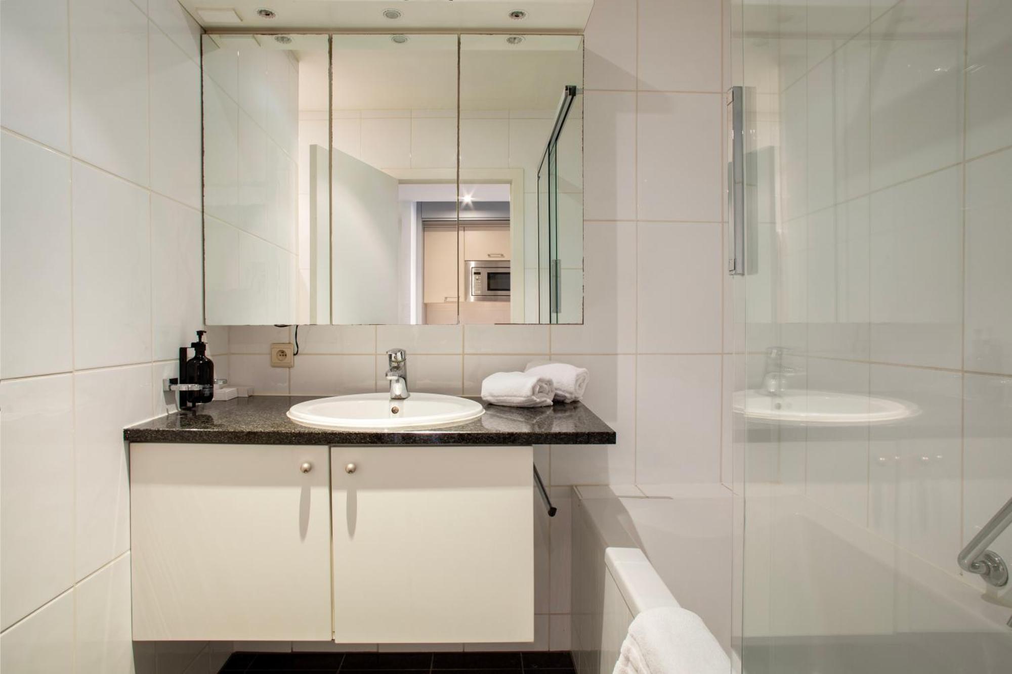 เดียม็อง สวีท บรัสเซลส์ อียู Aparthotel Etterbeek ภายนอก รูปภาพ